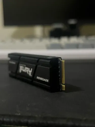 SSD NVMe Kingston Fury Renegade G5 4TB PCIe 5.0 M.2 2280 Até 14.800 MB/s