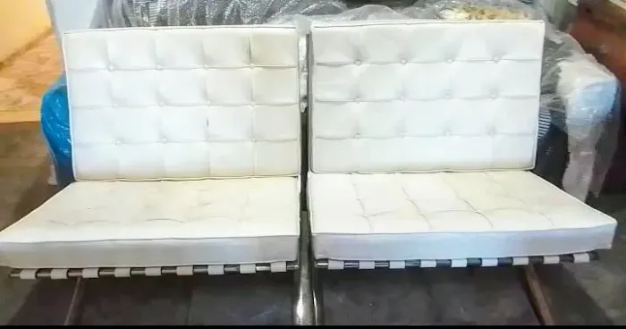 ? DUAS POLTRONAS BARCELONA À VENDA ? DESIGN QUE VALORIZA QUALQUER AMBIENTE