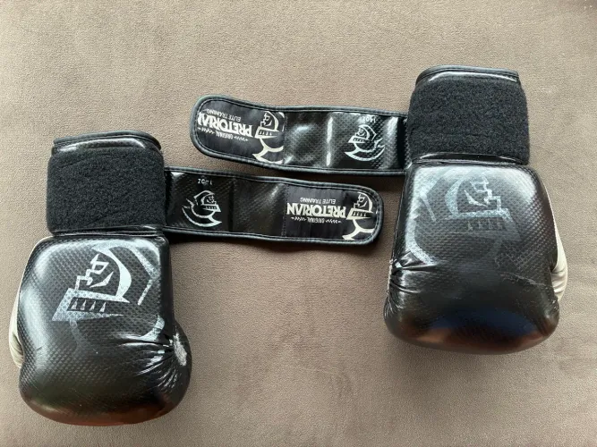 Luva de Muay Thai