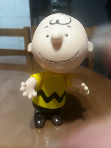 Boneco Charlie Brown Turma do Snoopy - Vinil 15cm