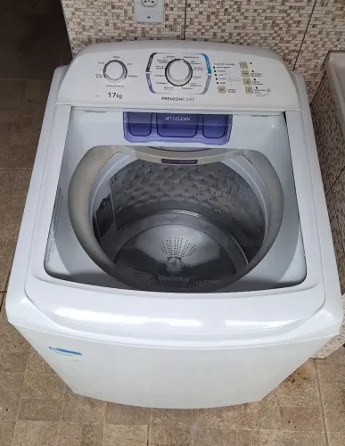 Máquina de Lavar Electrolux 17kg (funcionamento perfeito) entrego
