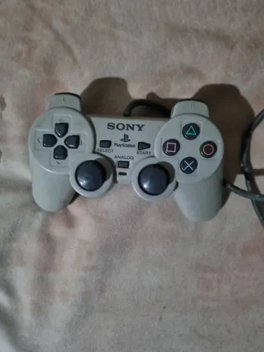 Controle Playstation 1 original.
