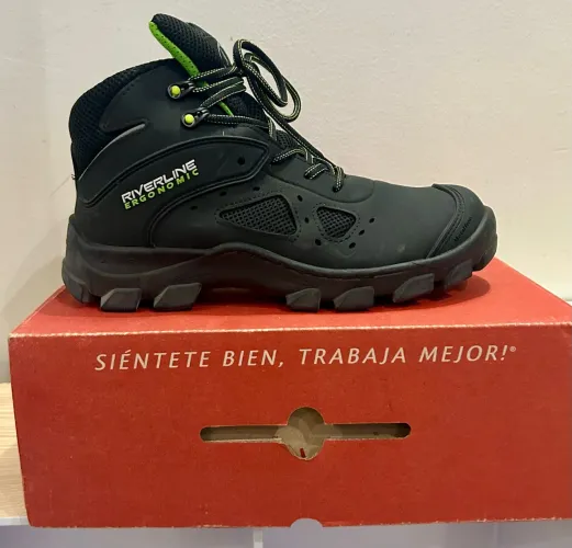 Bota De Segurança Riverline Ergonomic CRN-01P Bico Policarbonato Tam 42