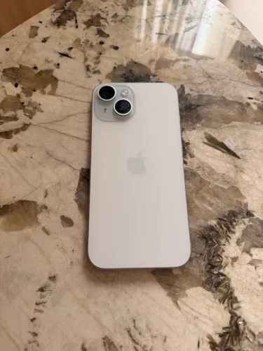 iPhone 15