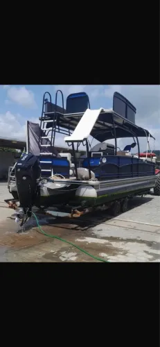 BARCO VCAT AURORA 900T / ANO 2020/MOTOR MERCURY 200HP O ANO DO MOTOR E 2024