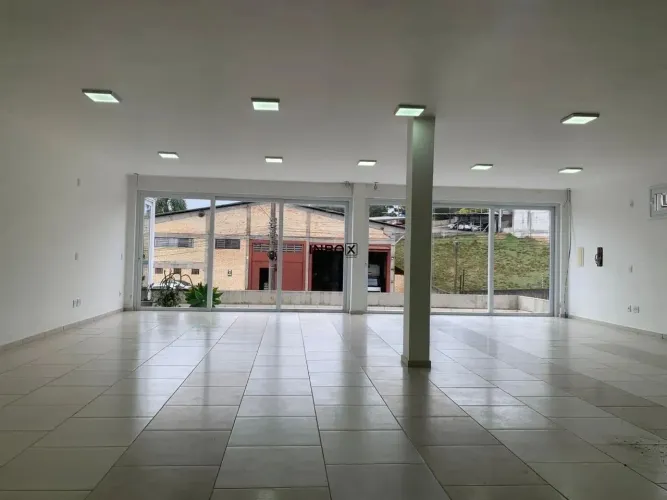 INBOX CIA IMOBILIÁRIA ALUGA SALA COMERCIAL EM BENTO GONÇALVES-RS, BAIRRO SÃO ROQUE