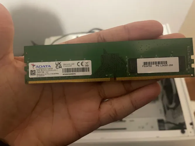 MEMÓRIA RAM 16GB DDR4