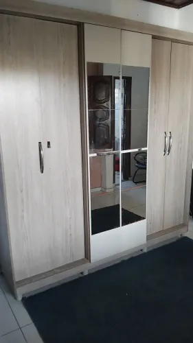 Guarda roupa  casal 