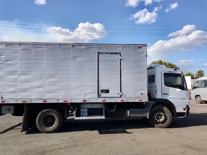 M.Benz/ Atego 1418