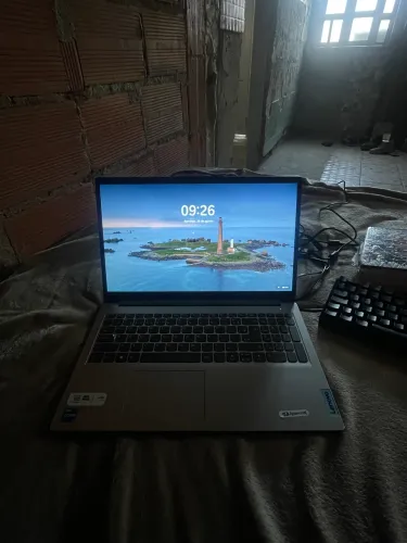 Lenovo ideaped i1 i5 12 geração |16gb|512ssd