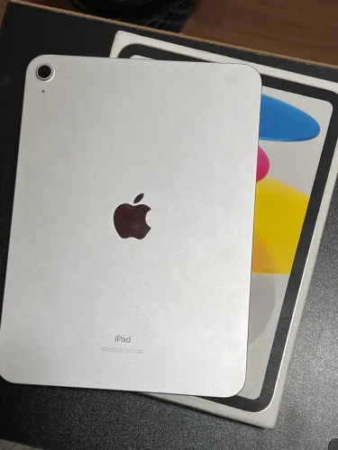 IPAD 10 - 64GB