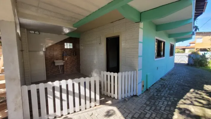 Aluguel de apartamento térreo no porto da lagoa