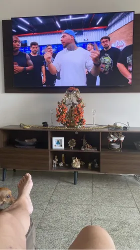 Vendo por motivo de viagem