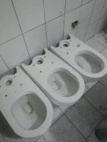 Vaso sanitário Deca quadrado