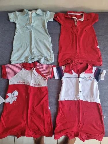 Combo de macacão bebê tam M da marca Letut e Le bhua 