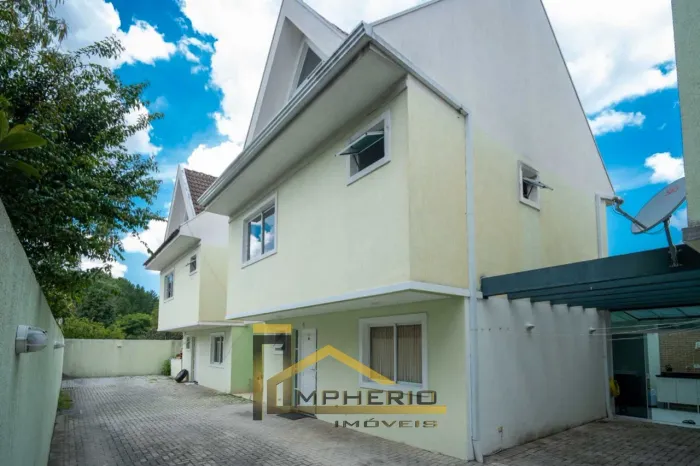 Casa em Condomínio à Venda em Curitiba-PR, Bairro Boqueirão: 3 Quartos, 3 Banheiros, 2 Vag