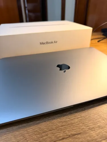 MacBook M1 2020 Impecável