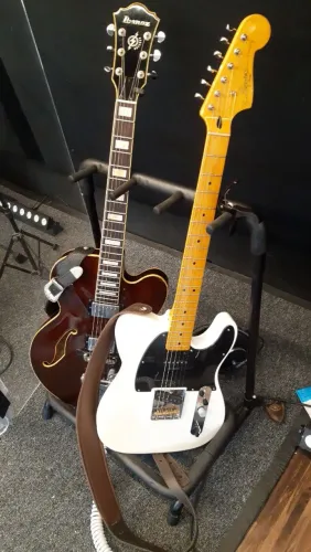 Suporte Violão, Guitarra e Baixo