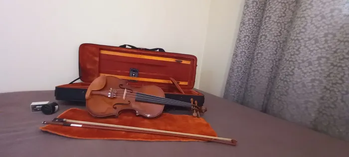 VIOLINO EAGLE 4X4 MARROM ENVERNIZADO