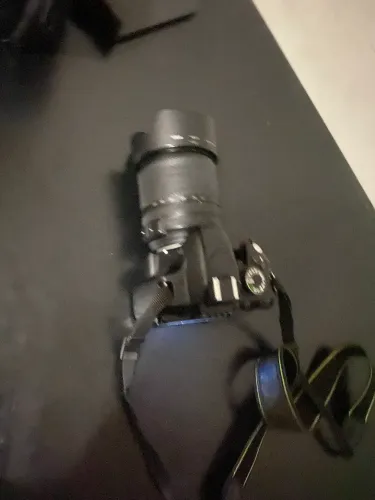 Vendo câmera nikon 3200