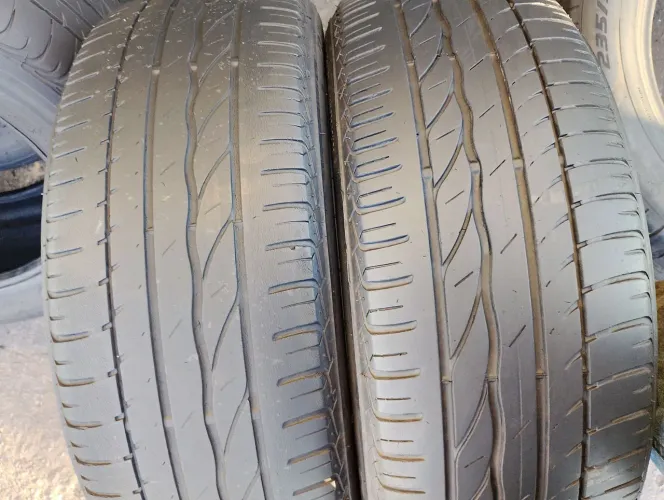 02 pneus aro 16 Bridgestone 185/55/16 bons originais do Honda city / fit