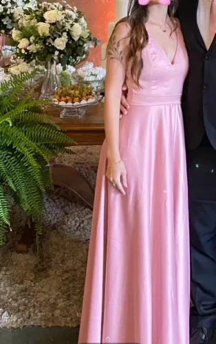 Vestido rosa de festa 
