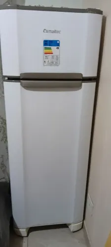 Geladeira Smaltec Frost Free 276 Litros - R$ 850,00