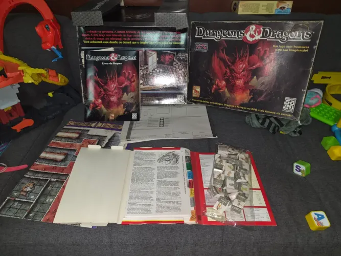 Raridade! Dungeons & Dragons Grow - Jogo de Tabuleiro RPG (estado que se encontra)