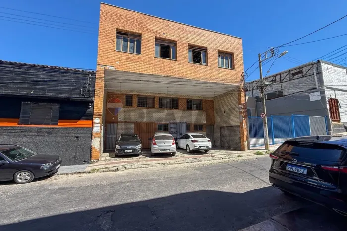 Prédio comercial à venda, bairro Caiçaras, Bhte, região com grande concentração empresaria