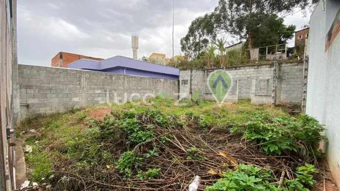 Terreno à venda em Jacareí-SP: 233m² no Jardim Leblon. Excelente oportunidade para investi