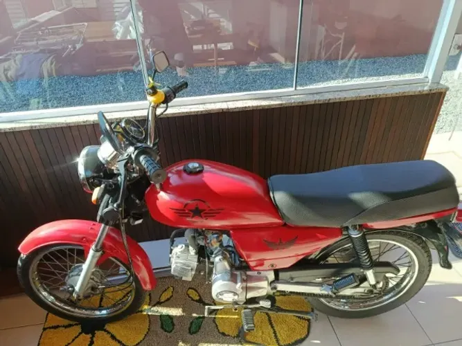 Moto Excelente para Trabalhar, passear ou para apenas dar aquelas voltinhas curtindo o Dia