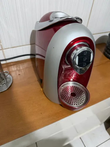 Linda cafeteira 3 corações