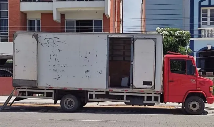 Mudança e fretes capital e interior baú de 6m 6m