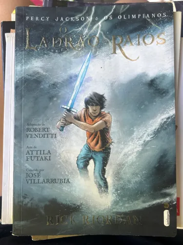 livro percy jackson ladrao de raios em quadrinhos