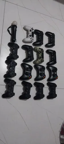 Lote de controles ps3, ps4 xbox 360.