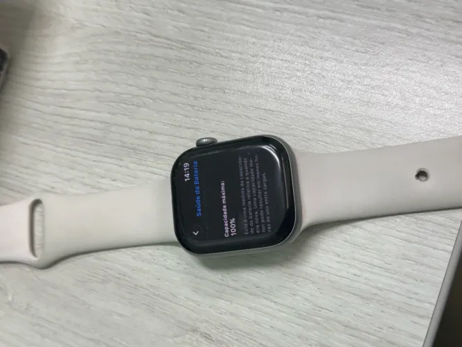 Apple Watch Serie 11 - 42mm.