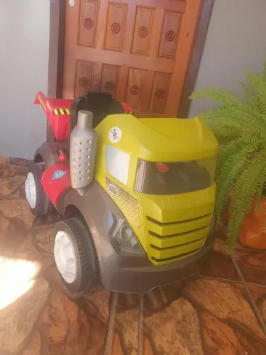 Caminhão infantil