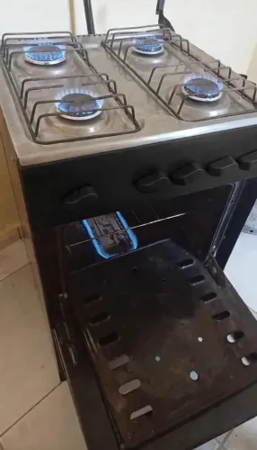 Fogão 4 bocas funcionando perfeitamente entrega grátis são Luís