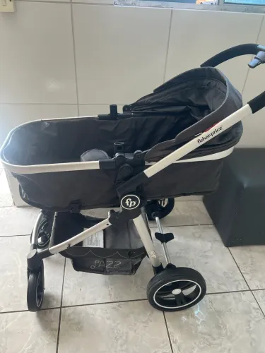 Carrinho De Passeio Fisher Price Compacto Jazz Preto E Cinza