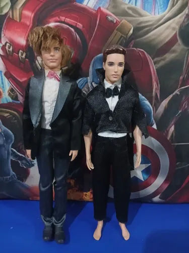 Dois Bonecos Ken