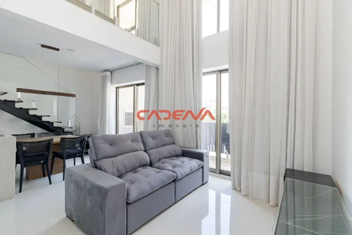 Apartamento Duplex com 1 quarto e 1 vaga para aluguel no Batel