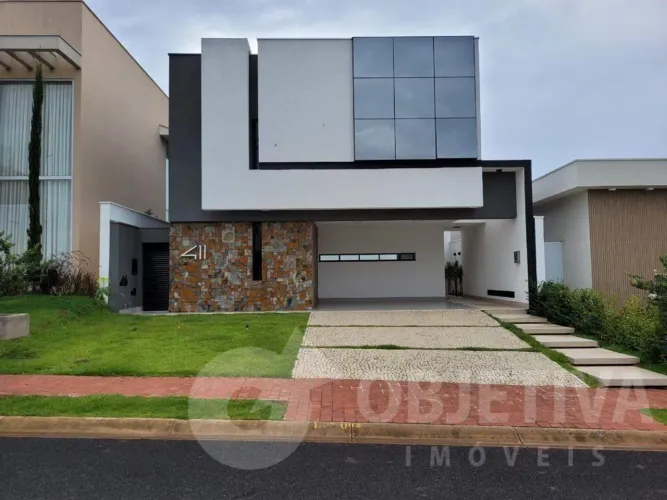 Casa em Condomínio para aluguel, 3 quartos, 3 suítes, 4 vagas, Varanda Sul - UBERLANDIA/MG
