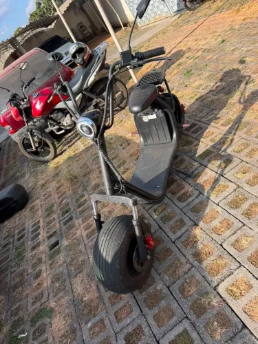SCOOTER ELÉTRICA 2.000W - ESTILO X11/CITYCOCO