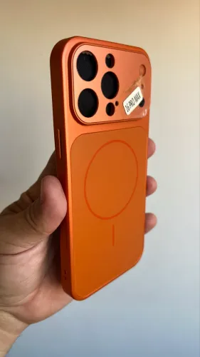 Capa do iPhone 16 Pro Max transforma 17 Pro Max