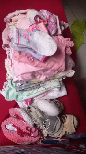 Vendo lotinho de roupinhas para recén nascida 