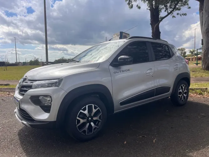 Renault Kwid Outsider 1.0 Flex 12V 5P Mec. 2025