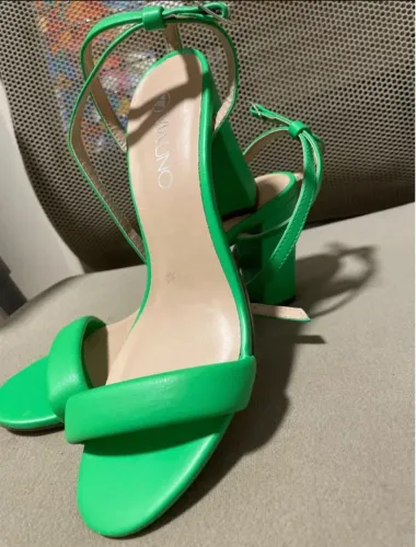 Roupas e sapatos
