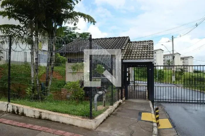 Vende - se ou Troca AP em Casa em BH