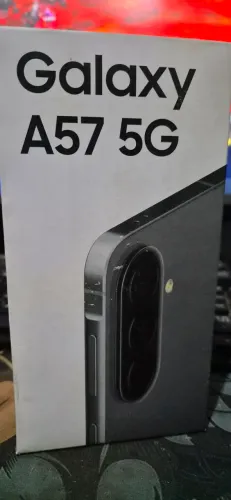 Samsung Galaxy A57 5G + Capa preta