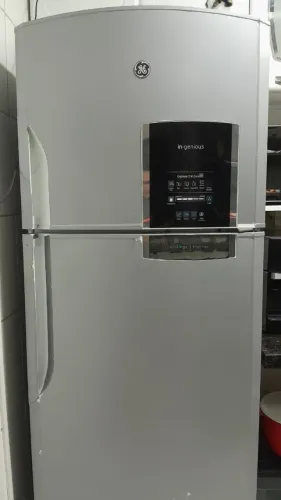 Geladeira GE Frost Free 445L - Gigante e Conservada!